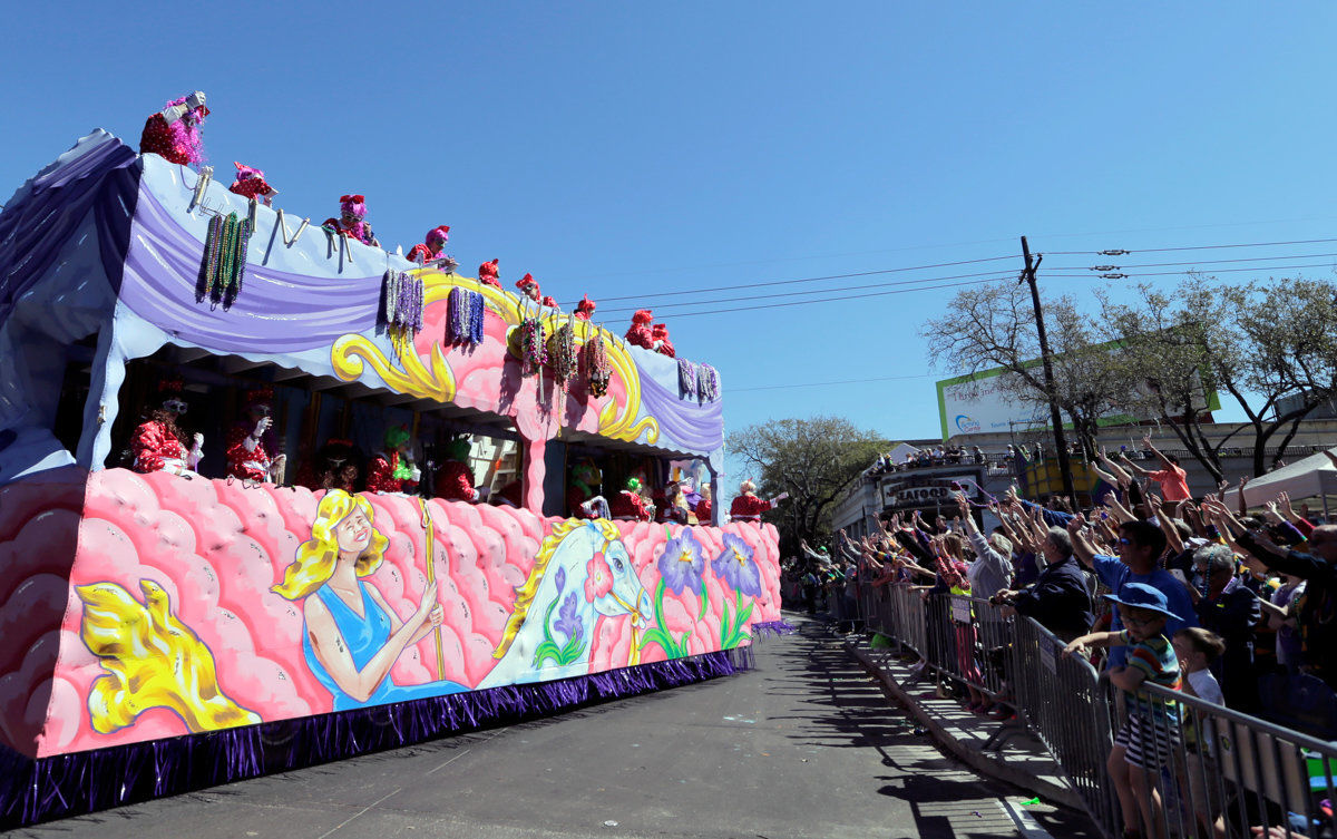 Krewe of Iris 2017 rolls in New Orleans: See Mardi Gras parade photos